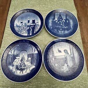 Vintage Set of Royal Copenhagen Christmas Plates 1988 1990 1982 1983